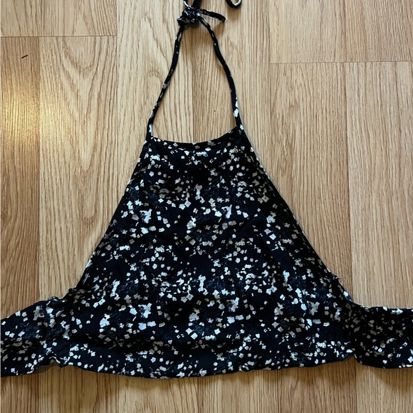 Backless Sunday best / Aritzia halter top, size s/m
NWOT, great condition - Picture 2 of 3